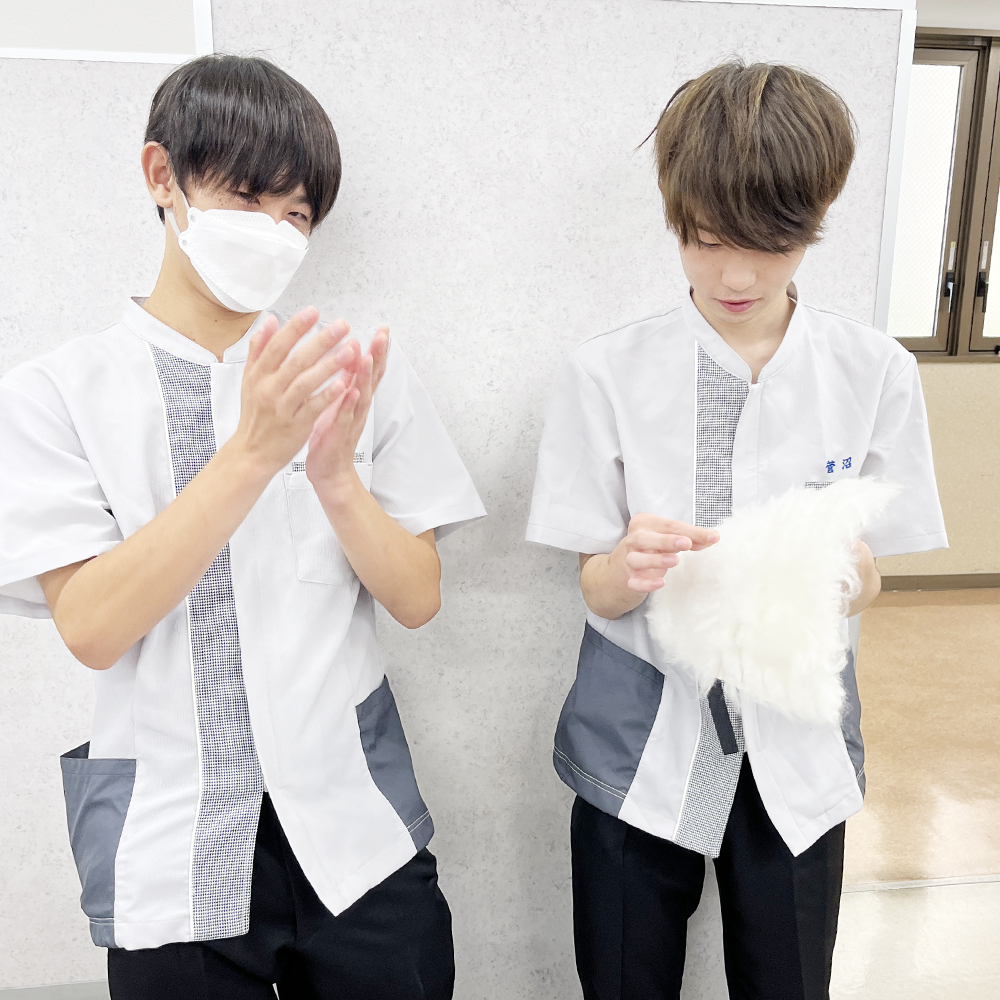 １年生、新しいトリミング用品♪